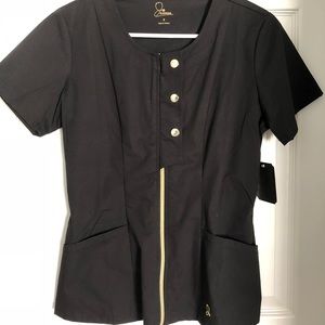 New Jaanuu scrub top.